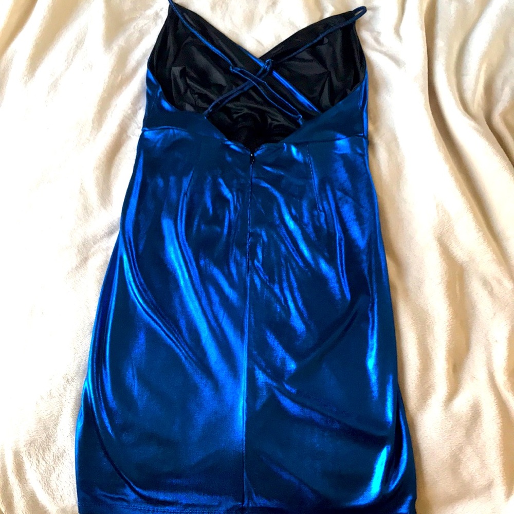 Guess Metallic Ruched mini - Picture 3 of 5